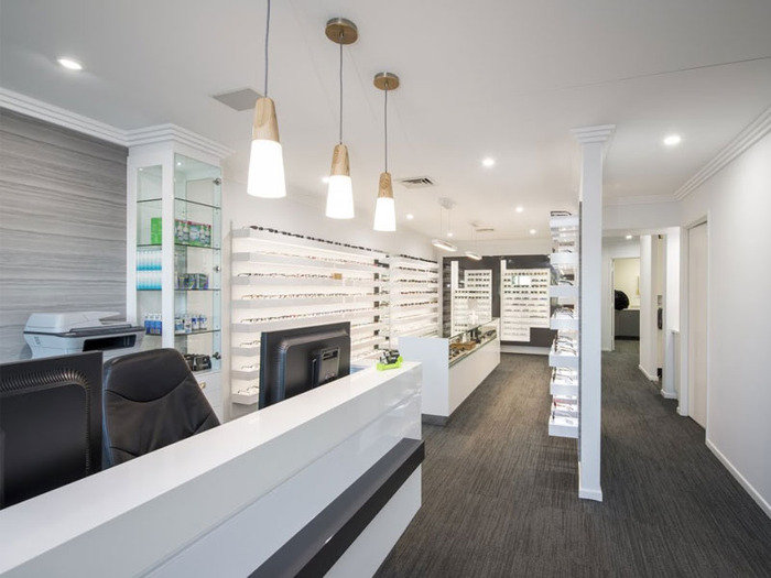  Profile Photos of Outlook Eye Centre 65 High Street - Photo 5 of 10