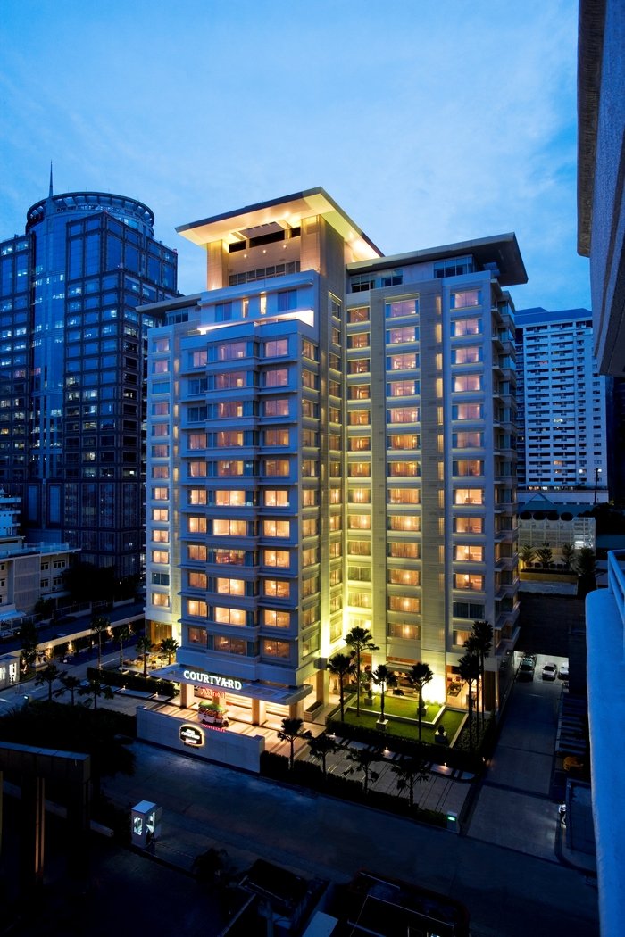 Exterior Profile Photos of Courtyard by Marriott Bangkok 155/1 Soi Mahadlekluang 1, Rajadamri Road - Photo 1 of 21