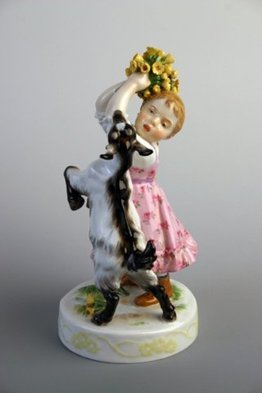  Profile Photos of Antique-Meissen Room 776 - Photo 13 of 47