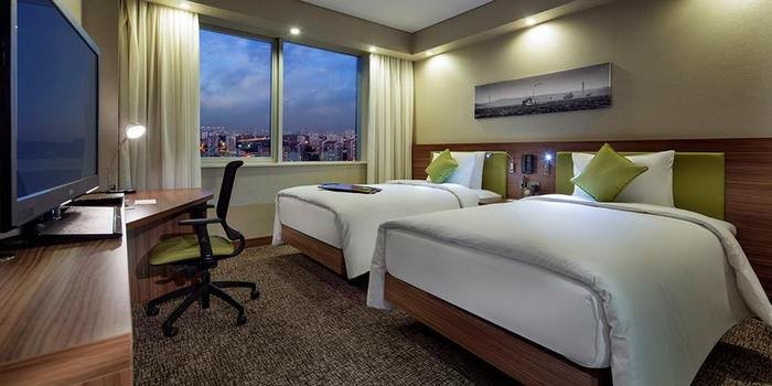 Guest room Profile Photos of Hampton by Hilton Istanbul Kayasehir KayabaÅŸÄ± Mah Merkez, Sehit Mustafa Bozoklu Caddesi No:5/1 - Photo 7 of 13
