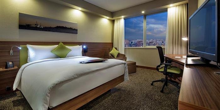 Guest room Profile Photos of Hampton by Hilton Istanbul Kayasehir KayabaÅŸÄ± Mah Merkez, Sehit Mustafa Bozoklu Caddesi No:5/1 - Photo 8 of 13