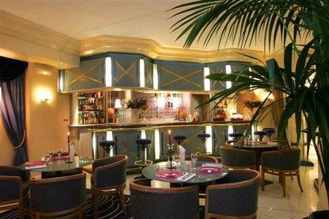  Profile Photos of Royal Garden Champs Elysees 218, 220 Rue Du Faubourg St Honore - Photo 2 of 2