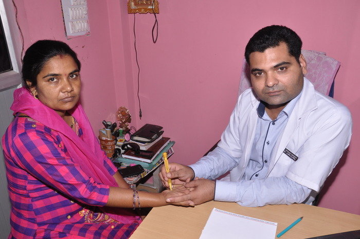  Profile Photos of Dr. Rana's Aastha Physiotherapy & Nature Cure Clinic Shop No. 4, Basement F.S. Plaza (Near Spice of India Restaurant), Jagat Farm, Gamma - 1, Greater Noida - Photo 8 of 9
