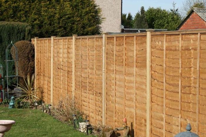 Panel Fencing Kings Lynn Norfolk. Call 07712 893277 Profile Photos of SK Services. Fencing Contractors Kings Lynn - Garden Fences, Security Chain Link and Gate Suppliers West Norfolk Downham Rd - Photo 4 of 5
