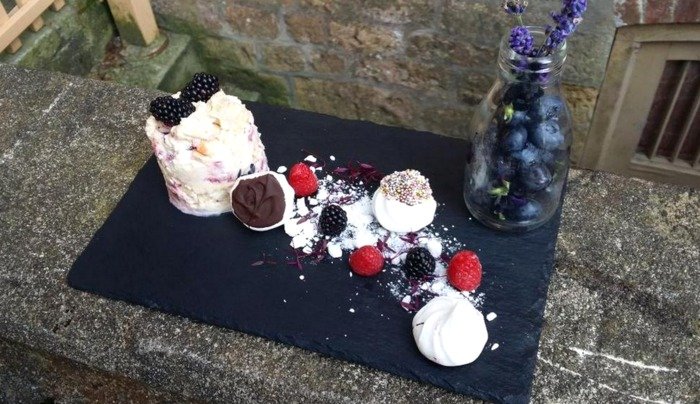 Eton Mess The London Catering Company of The London  Catering Company Wynyatt Street - Photo 5 of 41