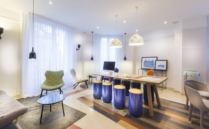  Profile Photos of Hotel La Demeure 51. Boulevard Saint Marcel - Photo 2 of 14