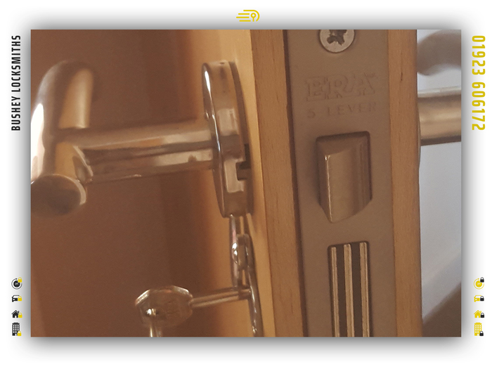 Bushey Locksmiths | 01923 606 172<br />
  Bushey Locksmiths | 01923 606 172 of Bushey Locksmiths Sparrows Herne - Photo 2 of 4