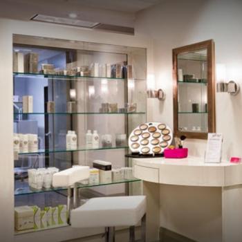  Profile Photos of Glow Medi Spa 129 Yorkville - Photo 3 of 4