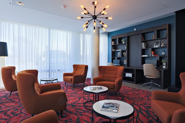  Profile Photos of Hampton by Hilton Toulouse Airport 92 Rue de Bordebasse - Photo 4 of 11