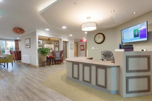  Profile Photos of Mountbatten Grange Care Home Helston Lane - Photo 2 of 4