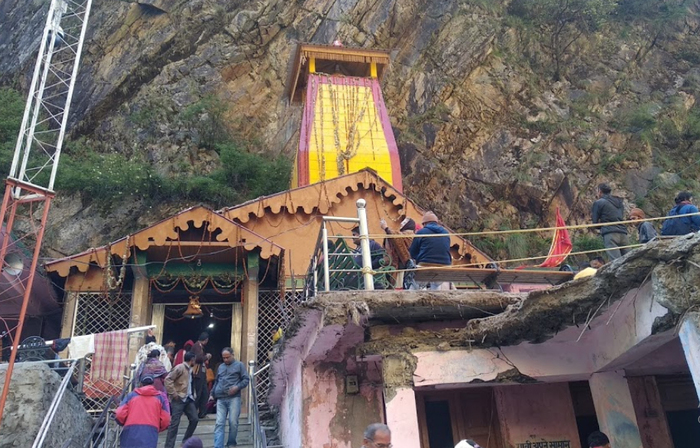  Chardham Yatra of Shrine Yatra R-112, East Vinod Nagar - Photo 4 of 6