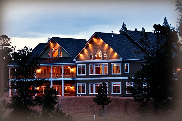  New Album of The Edgewood Inn 10975 Loy Creek Rd - Photo 1 of 4