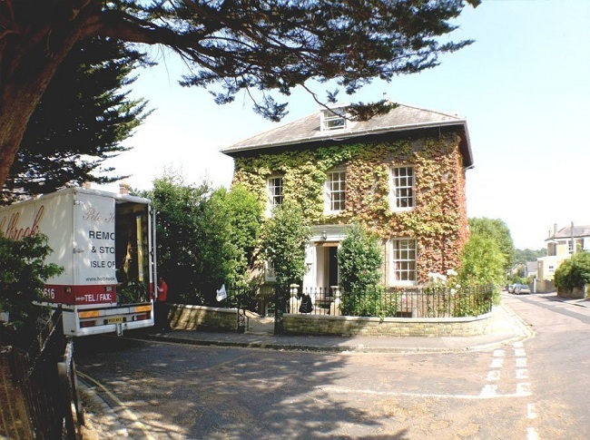  Profile Photos of Pete Holbrook Removals 15 Seldon Avenue - Photo 3 of 3