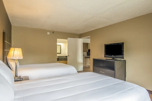  Profile Photos of OYO Hotel Jackson Fairgrounds I-55 390 Greymont Street - Photo 7 of 25