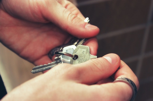  New Album of Locksmith Reading Berkshire 22 Baker Street - Photo 3 of 5