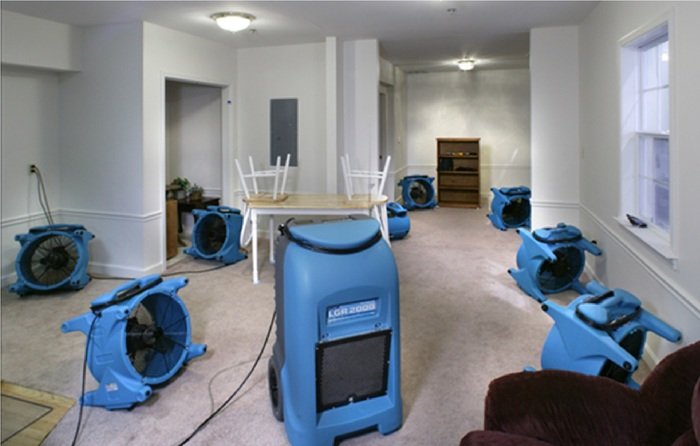 Best in class de-humidification service Restoration Services of Flood Services Canada 126A Rivalda Rd - Photo 1 of 3