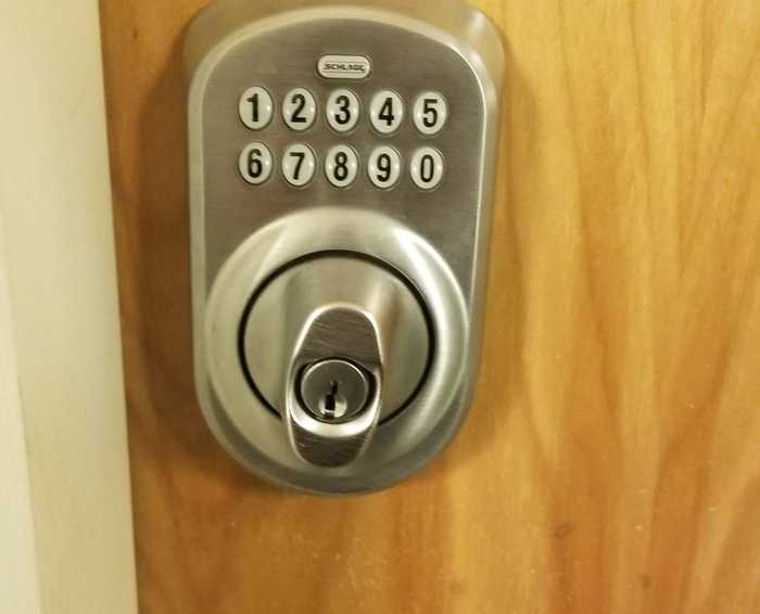  Profile Photos of Lucky Locksmith 12074 Ladue Rd - Photo 6 of 10