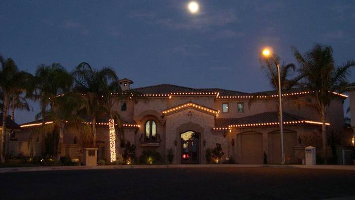 Portfolio of Christmas Light Hanging 12914 Dorathea Terrace - Photo 9 of 10