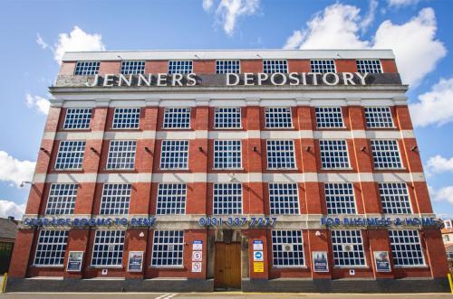  Profile Photos of Edinburgh Self Storage Ltd Jenners Depository, 140 Balgreen Road - Photo 3 of 3