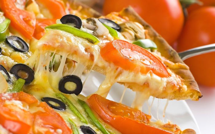  New Album of Denver's Pizza | Pizza Takeaway in Regina 2419 Park Street - Photo 2 of 6
