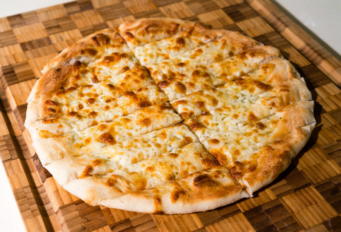  New Album of Denver's Pizza | Pizza Takeaway in Regina 2419 Park Street - Photo 4 of 6
