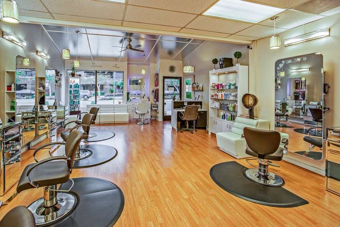  Profile Photos of Saloneer 320 Tweedsmuir Ave - Photo 15 of 15