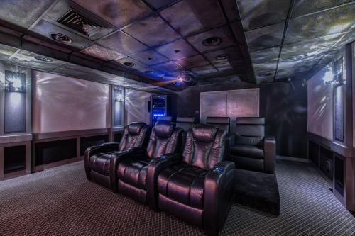  Profile Photos of Apex Audio Video 17130 Hwy 46 W, Suite 8 - Photo 4 of 4