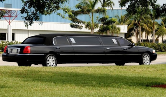  Profile Photos of Redmond Limo Rental 16230 #320, Cleveland St - Photo 1 of 3