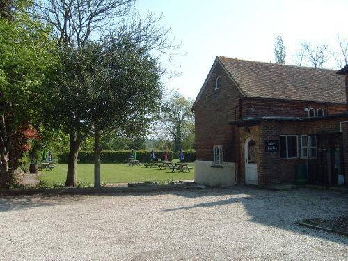  Profile Photos of The Flying Horse Inn The Lees Boughton Aluph - Photo 10 of 12
