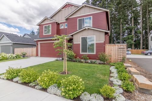  Profile Photos of Matin Real Estate Group â€“ Real Estate Agents Vancouver Washington 1220 Main Street Suite 400 - Photo 4 of 4