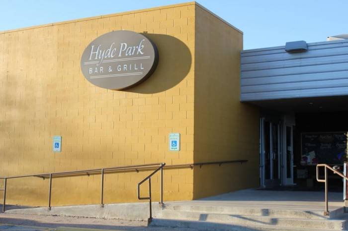  Profile Photos of Hyde Park Bar & Grill South 4521 Westgate Blvd - Photo 8 of 20