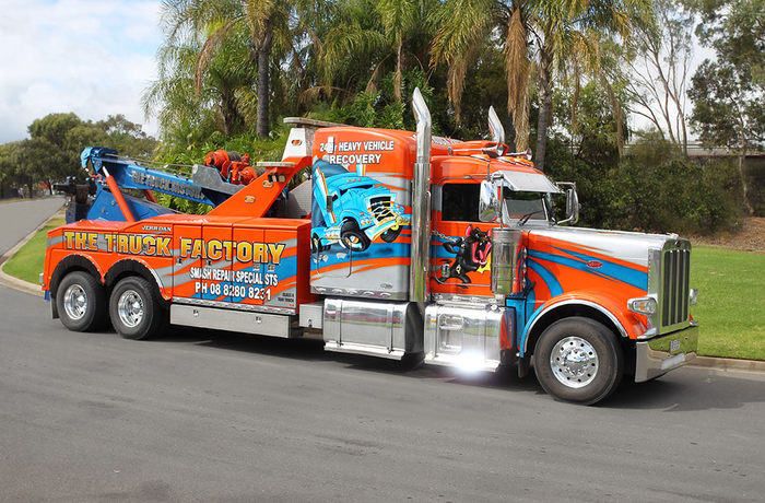  Tow Truck Adelaide of The Truck Factory LOT 6 Angle Vale Cres - Photo 2 of 8