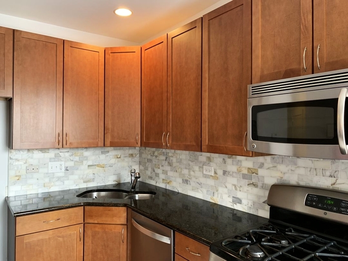  New Album of U.S. Home Construction Inc. 3456 N Harlem Ave - Photo 6 of 25