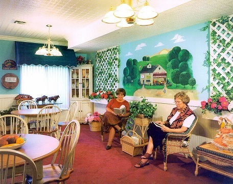  Profile Photos of Arboretum Village 8141 Farnam Drive - Photo 4 of 4