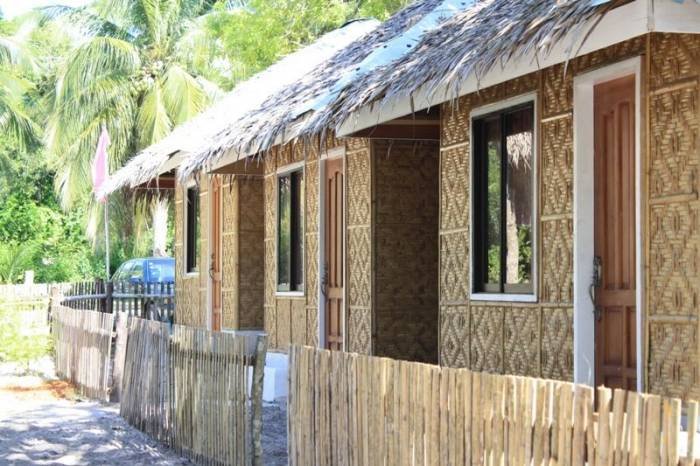  Rooms & Cottages of Panglao Bolod Beach Resort Bolod - Photo 1 of 13