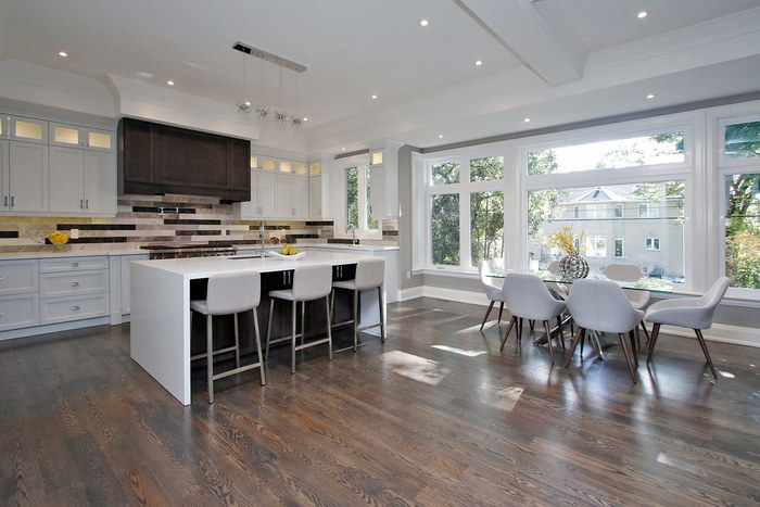 Kitchen Renovations in Oakville, Ontario. Kitchen Renovations of Sultacon Construction 16-1375 Southdown Road Suite 135 - Photo 1 of 2