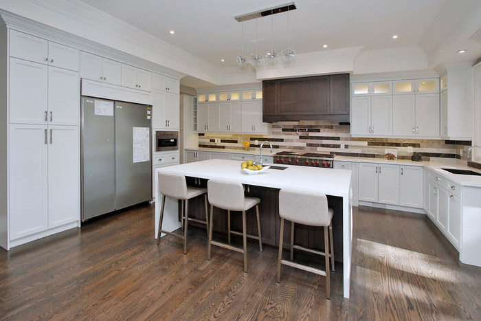 Kitchen Renovations in Oakville, Ontario. Kitchen Renovations of Sultacon Construction 16-1375 Southdown Road Suite 135 - Photo 2 of 2