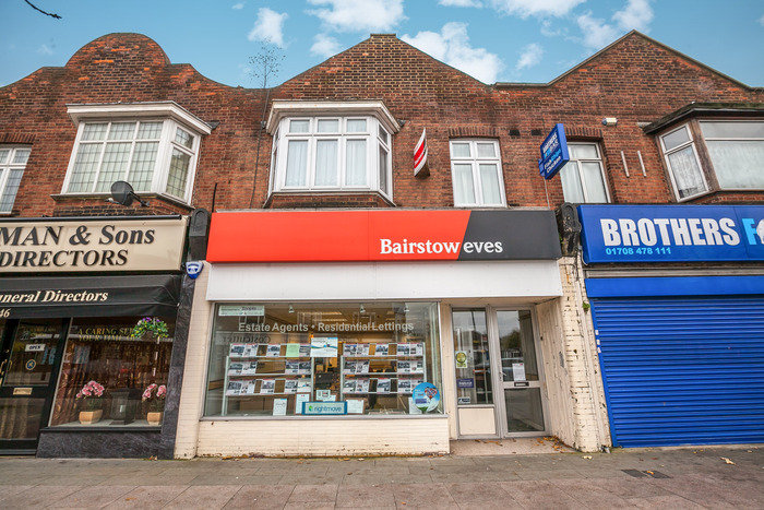  New Album of Bairstow Eves Gidea Park Library, Balgores Lane Gidea Park - Photo 5 of 8