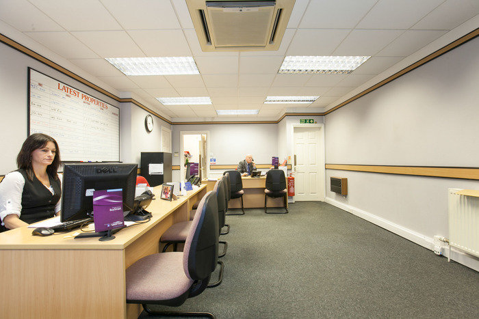  New Album of Bairstow Eves Gidea Park Library, Balgores Lane Gidea Park - Photo 6 of 8