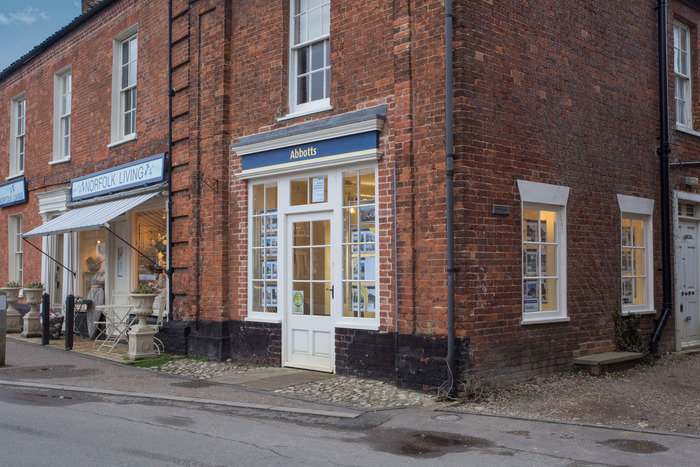  New Album of Abbotts Countrywide Market Place Burnham Market - Photo 2 of 8