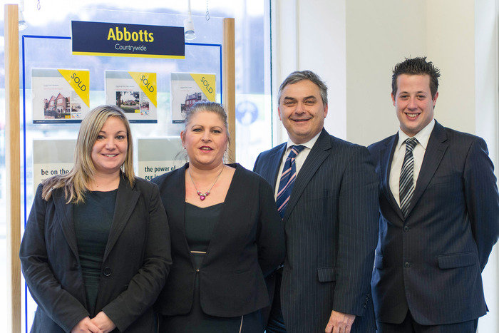  New Album of Abbotts Countrywide 41 Prince of Wales Road - Photo 5 of 5
