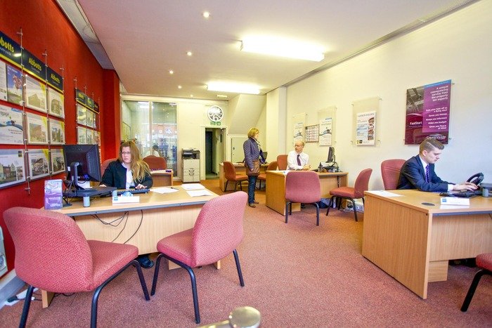 Abbotts Branch Photography, High Street, Haverhill New Album of Abbotts Countrywide 45a High Street - Photo 4 of 6