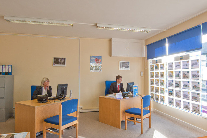  New Album of Abbotts Countrywide 39-41 King Street Mildenhall - Photo 2 of 5