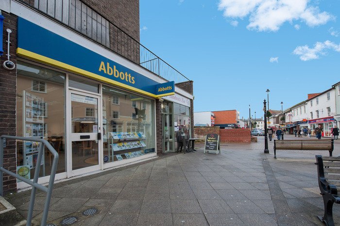  New Album of Abbotts Countrywide 42 Ipswich Street - Photo 1 of 5
