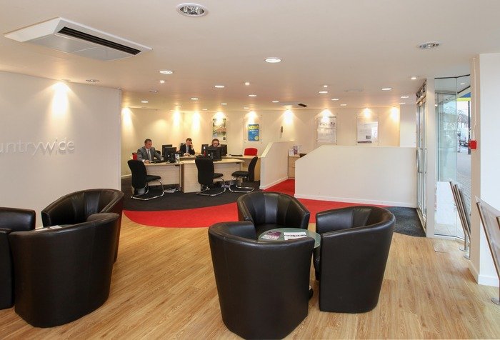  New Album of Abbotts Countrywide Zurich House, 129 High Street - Photo 3 of 4