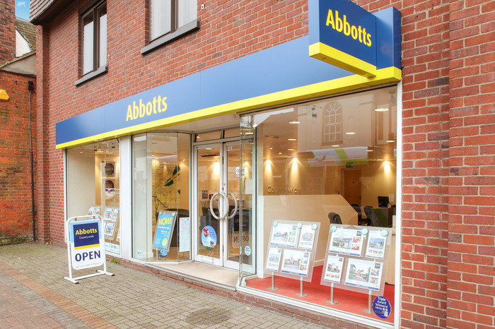  New Album of Abbotts Countrywide Zurich House, 129 High Street - Photo 4 of 4