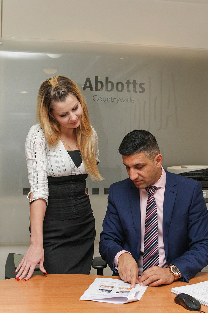  New Album of Abbotts Countrywide 11 North Street - Photo 3 of 5