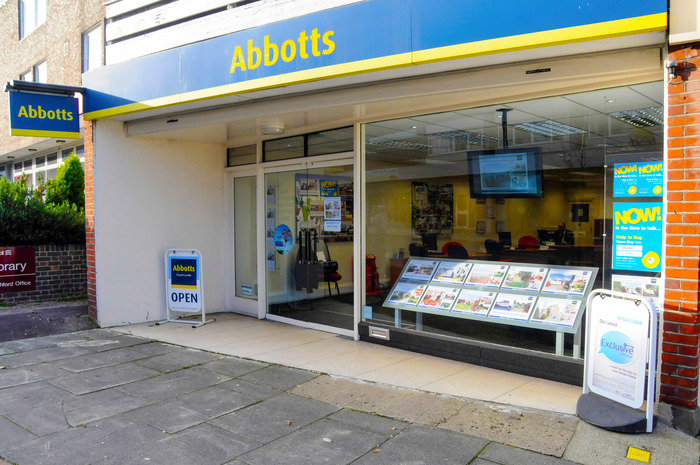  New Album of Abbotts Countrywide 128 High Street - Photo 5 of 6