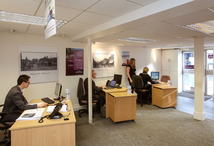  New Album of Bairstow Eves 58 Newland Street - Photo 3 of 4