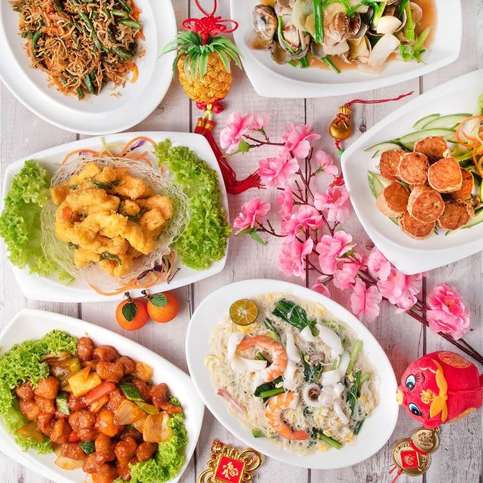  White Restaurant of White Restaurant 22 Jalan Tampang (Opp Sembawang Shopping Centre) - Photo 6 of 6